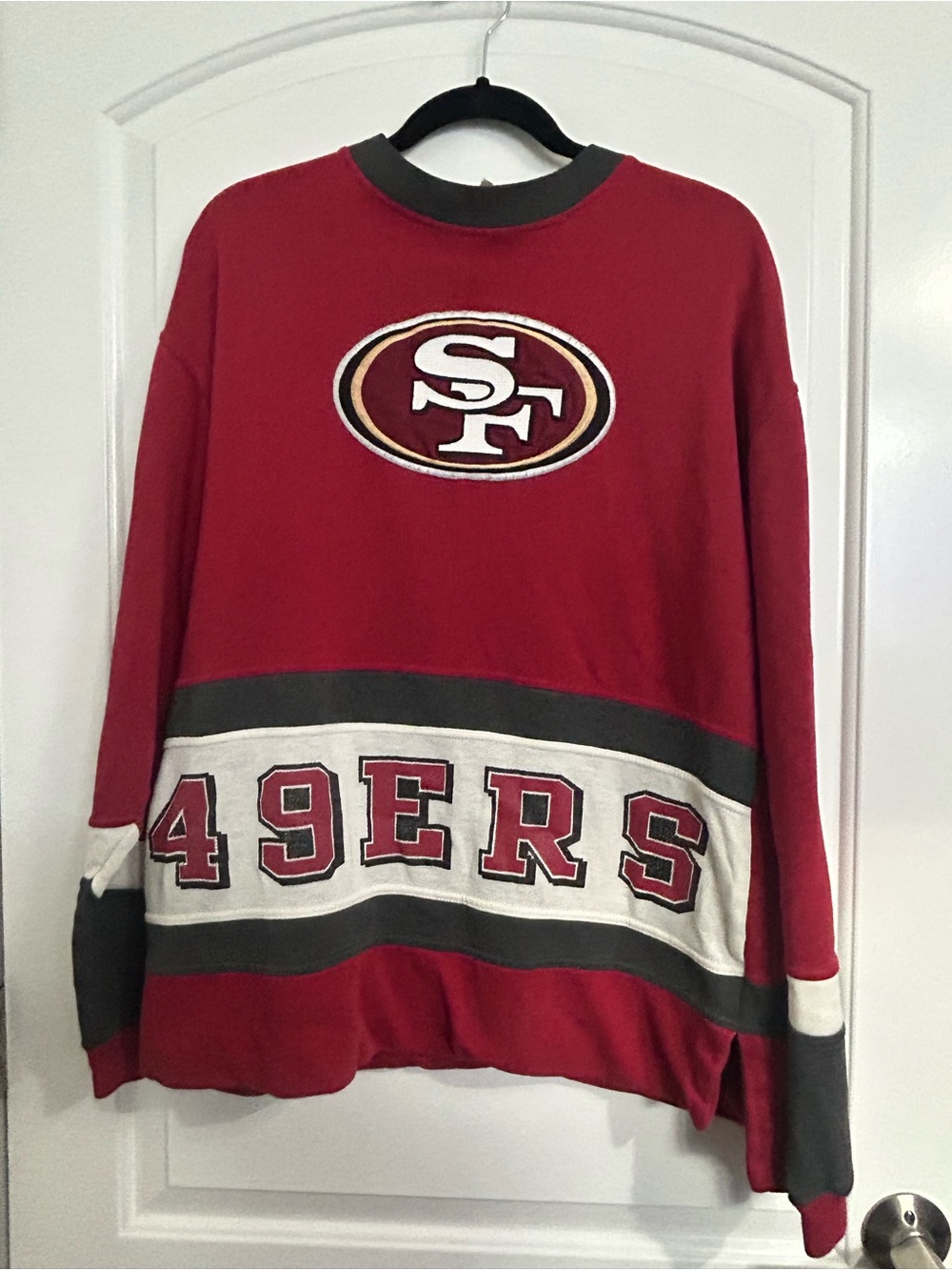 Vintage 90s San Francisco 49ers Embroidered Pro Player Crewneck size L preppy